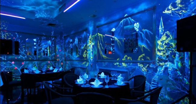 Pintura en pols amb llum ultravioleta